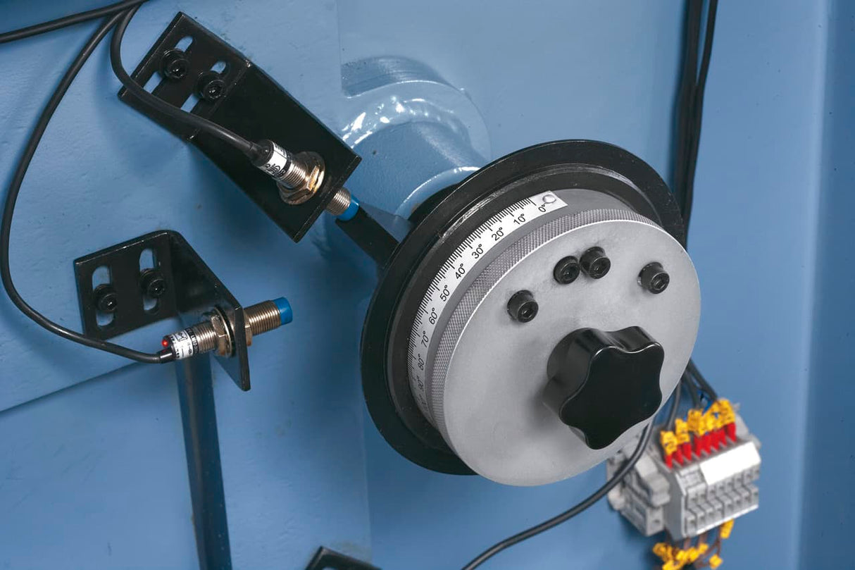 Bernardo TBM 2020 – Motorisierte Biegemaschine mit 2020 mm segmentiertem Blatt