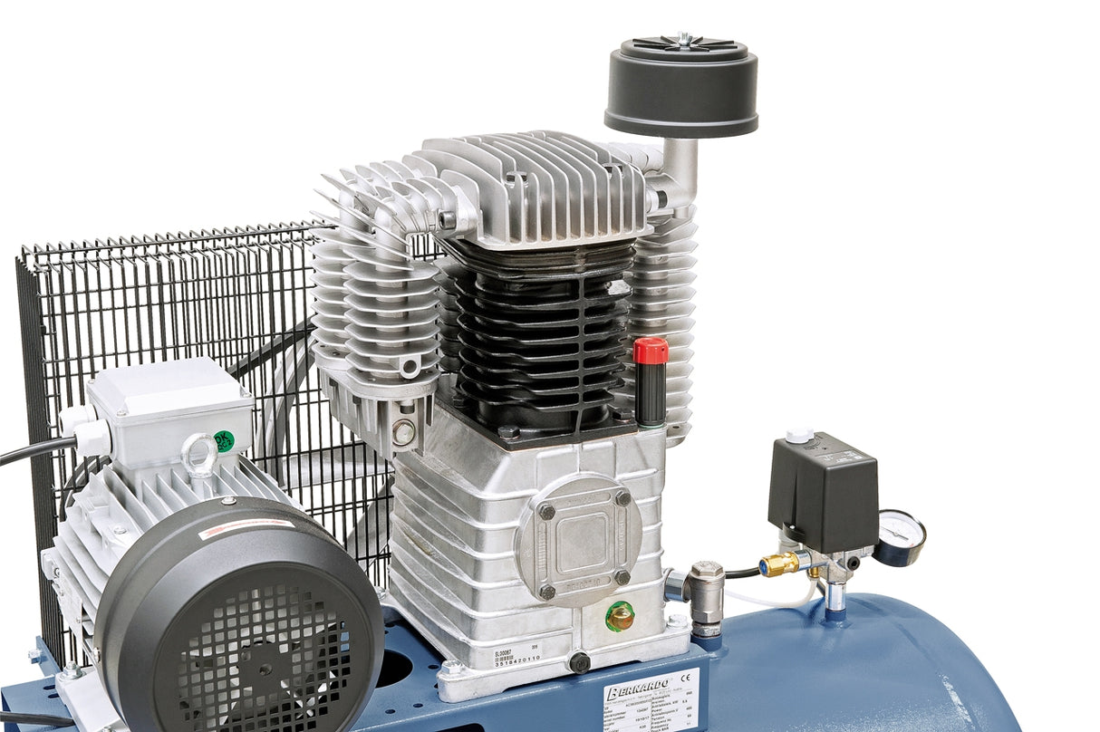 Bernardo AC38/200/850/F/D Kompressor – Leistungsstarker 200-Liter-Kompressor, 10 bar