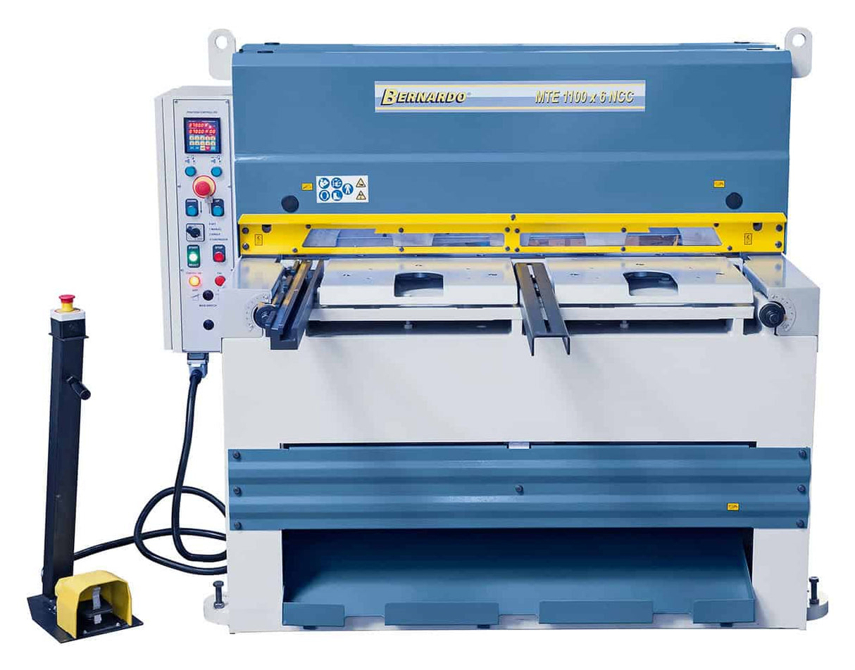 Bernardo MTE 1100 × 6 mm NCC Motorisierte Guillotine-Schere