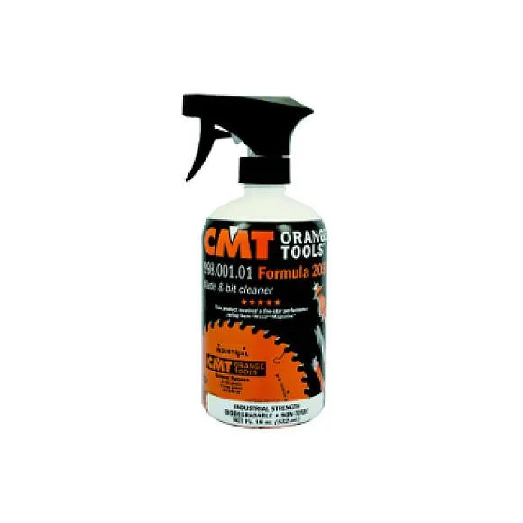 Flacone da 0,5 litri di emulsione detergente CMT FORMULA 2050, efficace contro resina e sporco sugli utensili da taglio, con effetto protettivo anticorrosione.