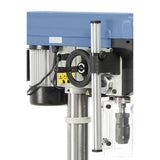 Bernardo SBM 16 Vario / 400 V Säulenbohrmaschine mit variabler Drehzahl und Laser – Bohrdurchmesser 16 mm, MT 2 Kegel, Drehzahl 400–1950 U/min, Spindel-Tisch-Abstand 690 mm, 0,60 kW 400-V-Drehstrommotor, Gewicht 57 kg