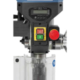 Trapano a colonna Bernardo SBM 20 Vario / 400 V con velocità Vario e laser – foratura Ø 20 mm, cono MT 2, velocità continua 400-1.950 rpm, distanza mandrino-tavola 690 mm, motore 0,90 kW 400V trifase, rotazione R/L, peso 68 kg