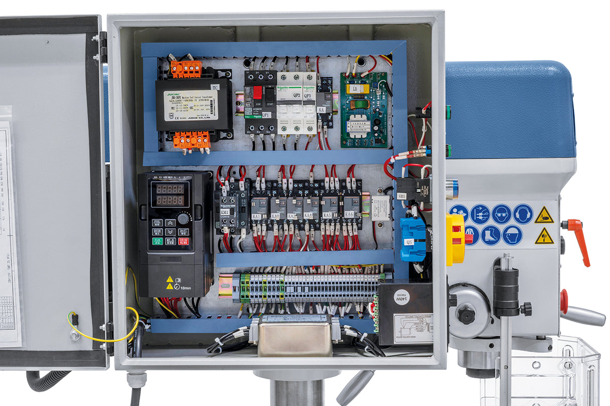 Tischbohrmaschine Bernardo DMT 25 PFV – Gewindeschneiden M20 und automatischer Bohrvorschub