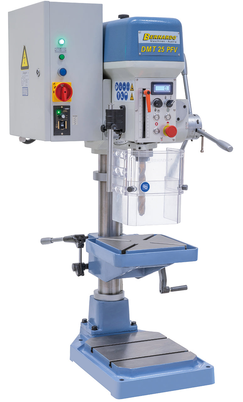 Tischbohrmaschine Bernardo DMT 25 PFV – Gewindeschneiden M20 und automatischer Bohrvorschub