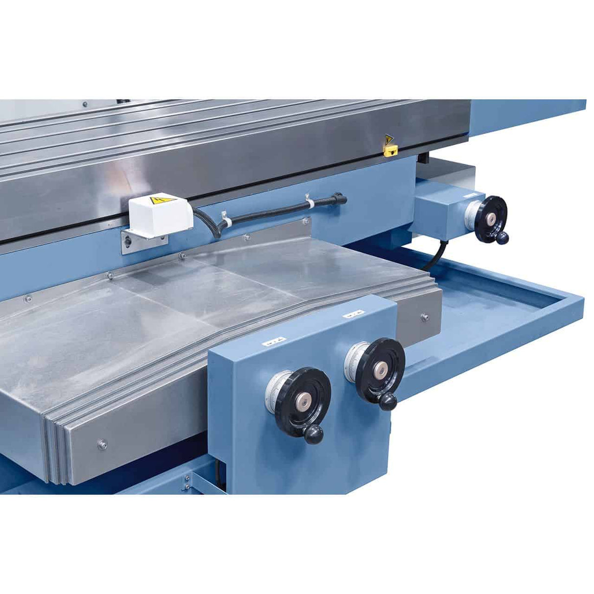 Bernardo BFM 2100 Servo Tischfräsmaschine – 2100 x 500 mm Tisch, ISO 50, 3-Achsen-Digitalanzeige