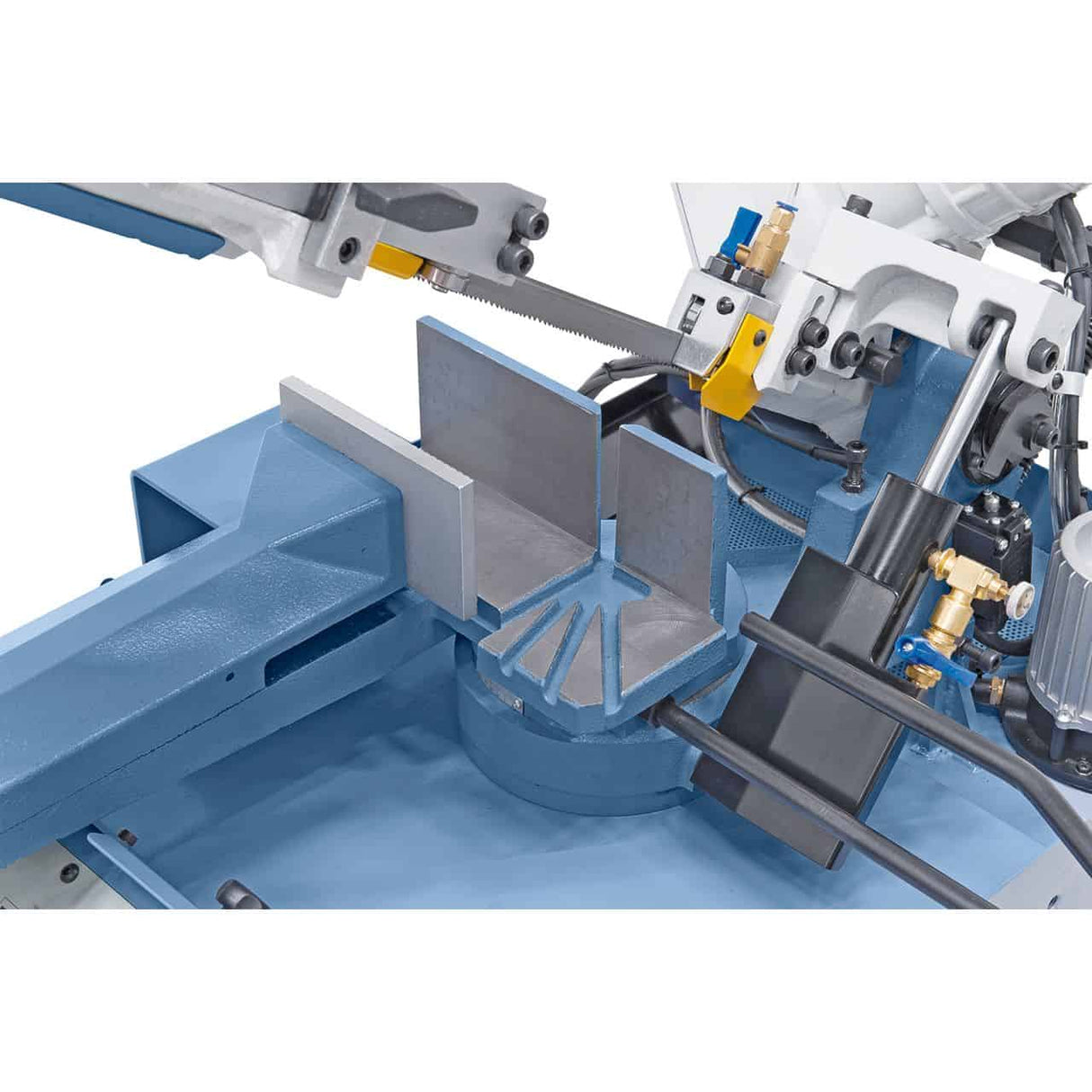 Sega a nastro orizzontale Bernardo HBS 210 Vario PRO – capacità Ø 170 mm su tondi a 90°, velocità taglio 0-90 m/min variabile, motore 1,5 kW, 230V monofase, peso 145 kg