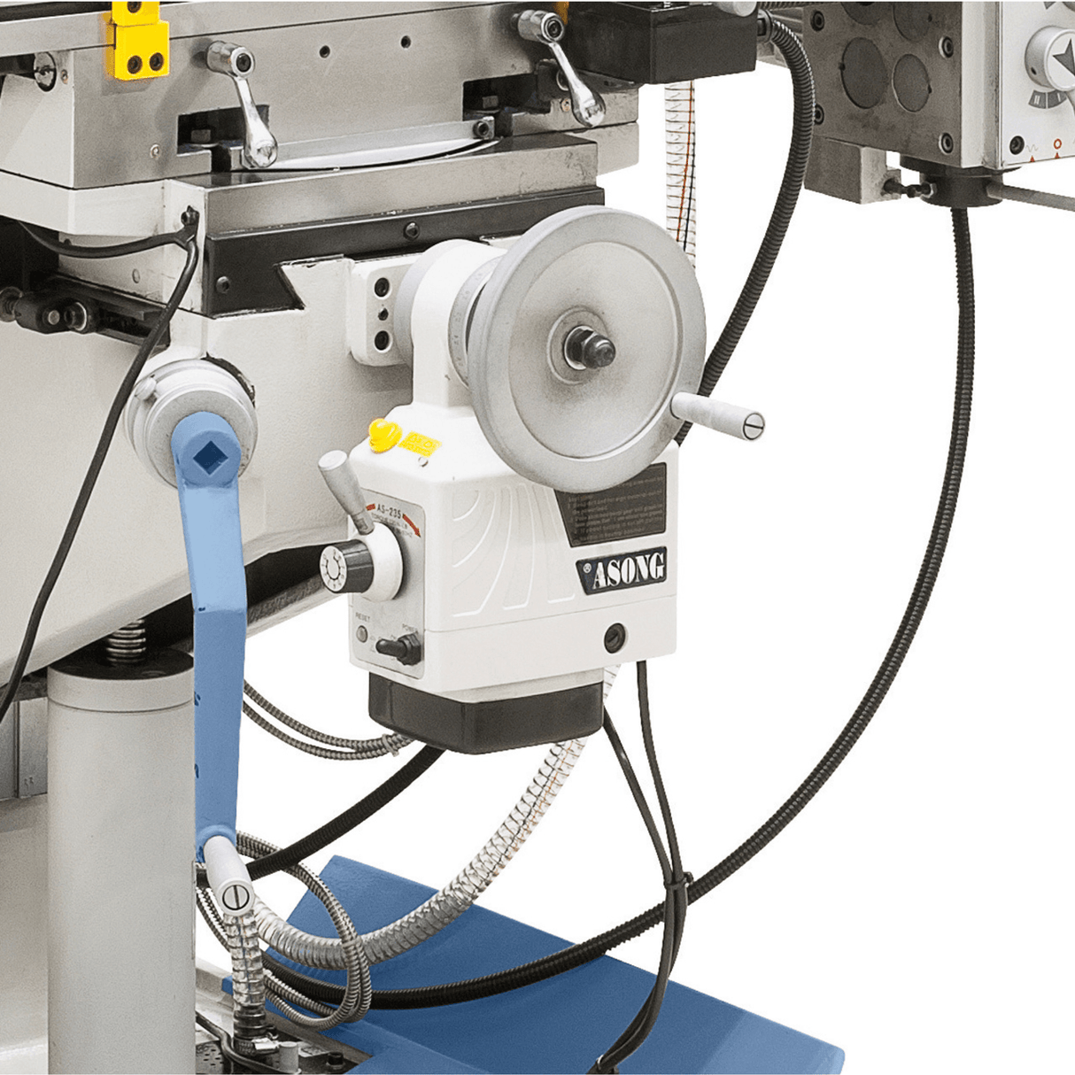 Bernardo UWF 80 E Universal-Fräsmaschine – ISO 40 vertikal und horizontal, 3-Achsen-Digitalanzeige ES-12 H, 1000×240 mm Tisch neigbar ±45°