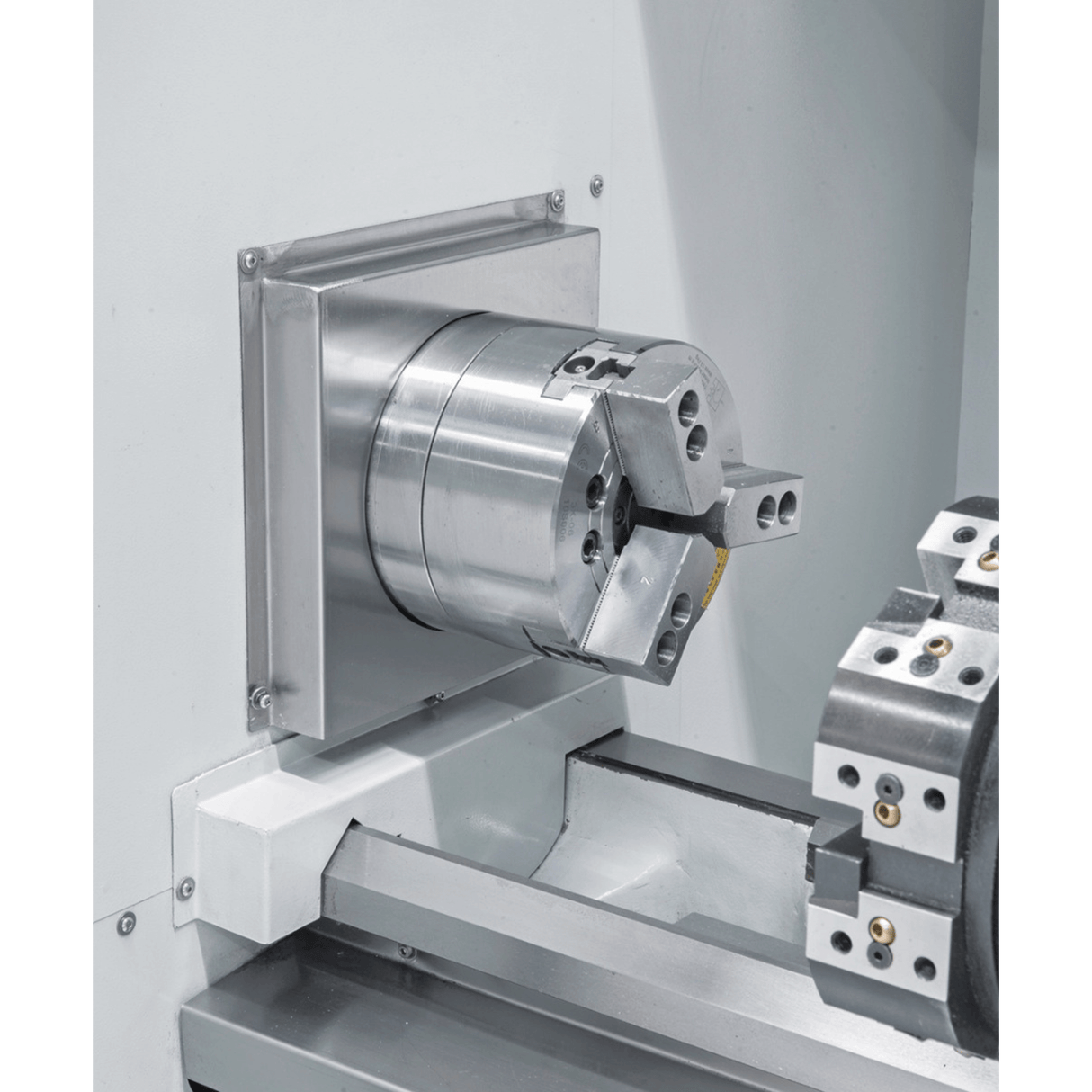 Bernardo CK 360 x 750 CNC-Drehmaschine – Kompakt und hochpräzise