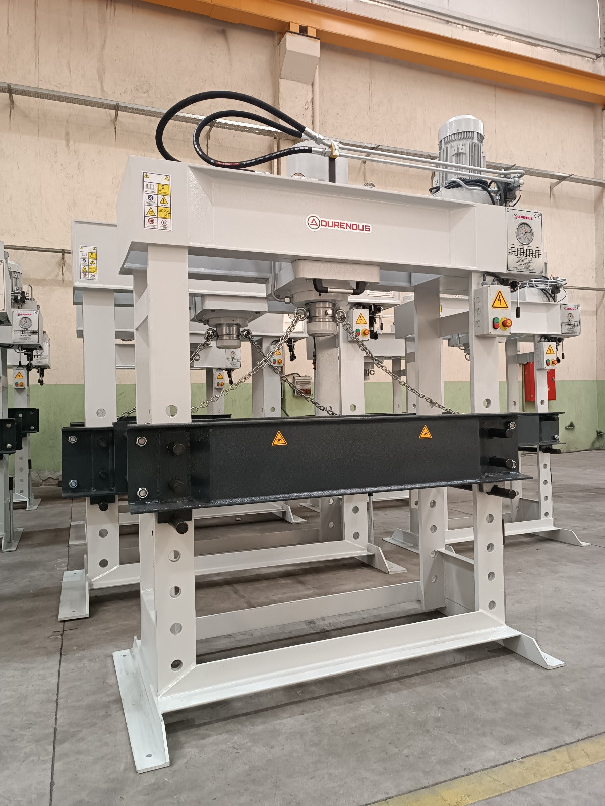 Pressa per lamiera Durendus Serie DW Pressa Idraulica 120 Ton con cilindro Scorrevole