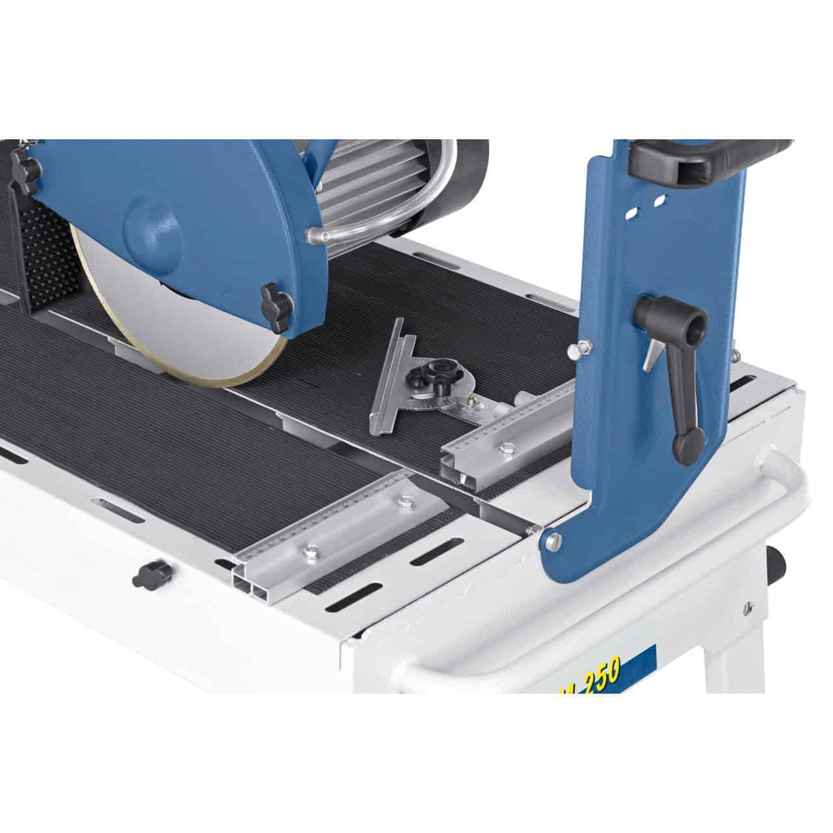 Bernardo TCM 250 - 400 V Wasserbetriebene Metallschneidmaschine