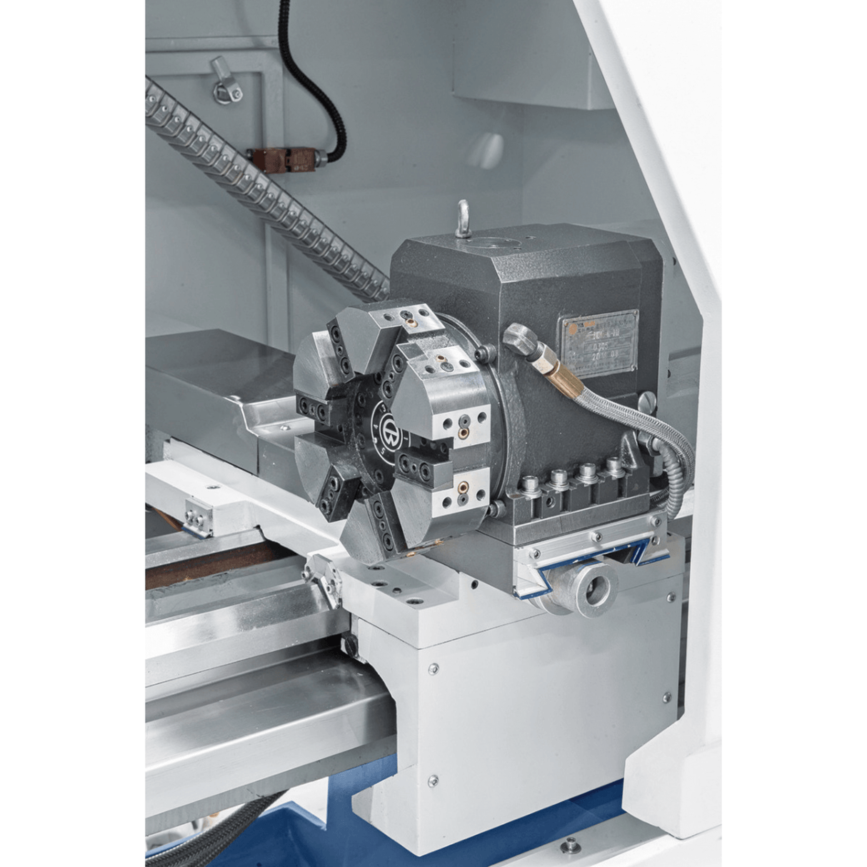 Bernardo CNC-Drehmaschine CK 360 x 500 – Kompakte und präzise CNC-Drehmaschine
