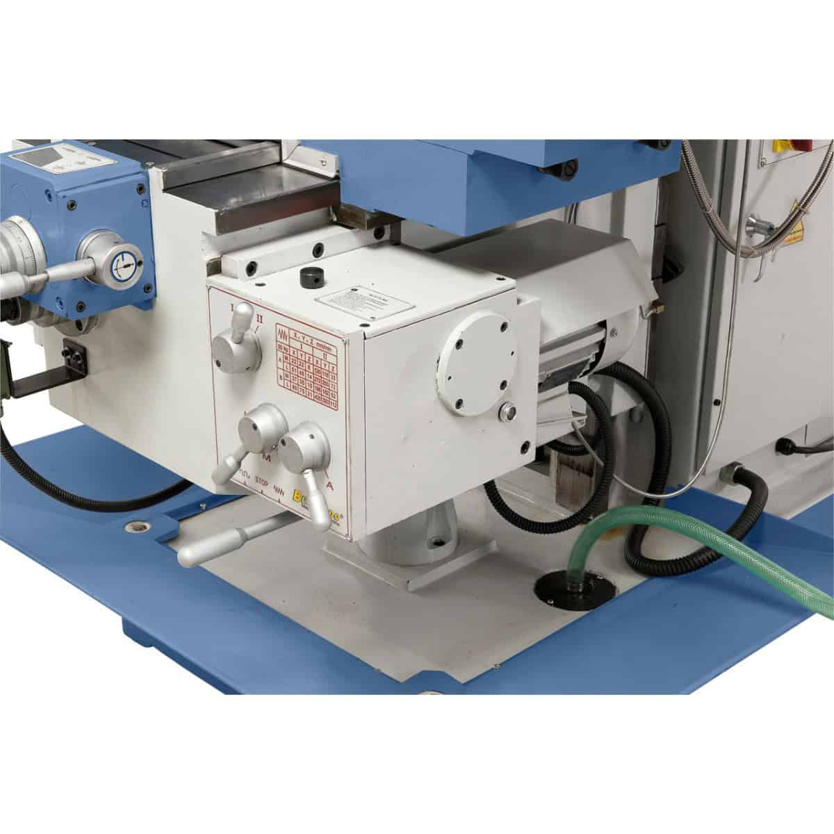 Bernardo UWF 95 N Universalfräsmaschine – ISO 40, pneumatische Spannvorrichtung DIN 2080, 1.600×360 mm Tisch, 2,2+2,2 kW Motoren, 3-Achs-Digitalanzeige, Gewicht 2.200 kg