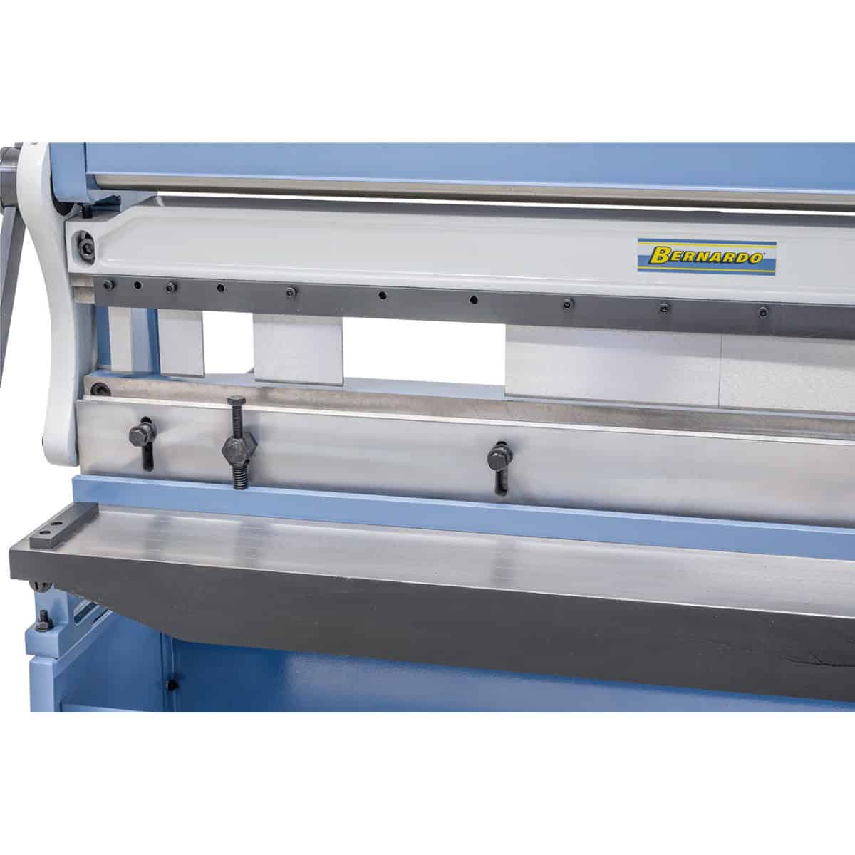Bernardo 3-in-1 1320 Scher- und Biegemaschine