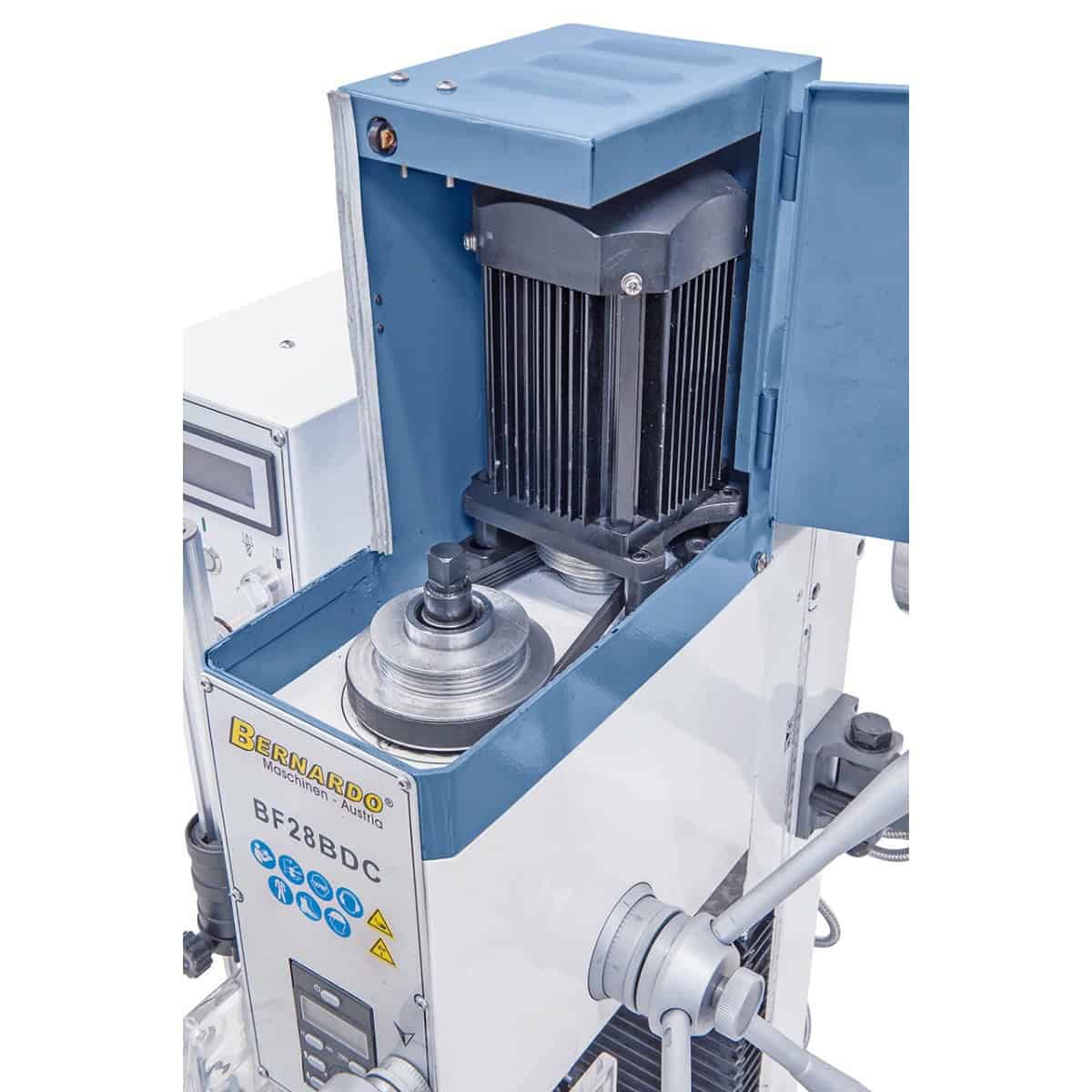 Bernardo BF 28 BDC Bohr- und Fräsmaschine mit 3-Achs-Digitalanzeige ES-12 V, Drehzahlregelung 100–3000 U/min