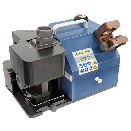 Affilatrice per frese Bernardo EMG 30 con mola CBN e set pinze ER 40, per frese HSS e carbide da Ø12 a Ø30 mm.