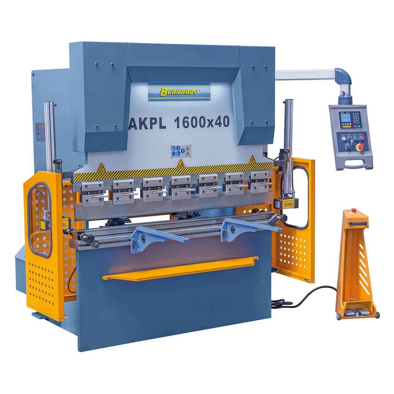 Bernardo pressa piegatrice idraulica AKPL 1600 x 40 con utensili inclusi, controllo NC E21S e sistema di sicurezza SDKELI.