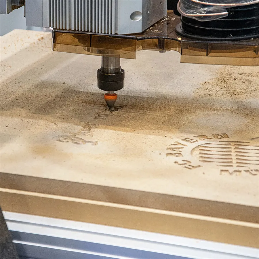 IGM i2R A24 CNC-Pantograph – Arbeitsbereich 610 × 1.220 mm