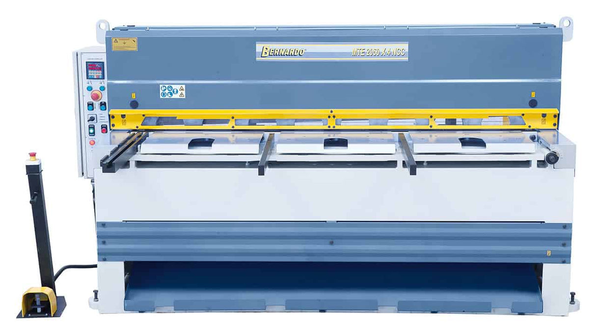 Bernardo MTE 2560 × 4 mm NCC Motorisierte Guillotine-Schere