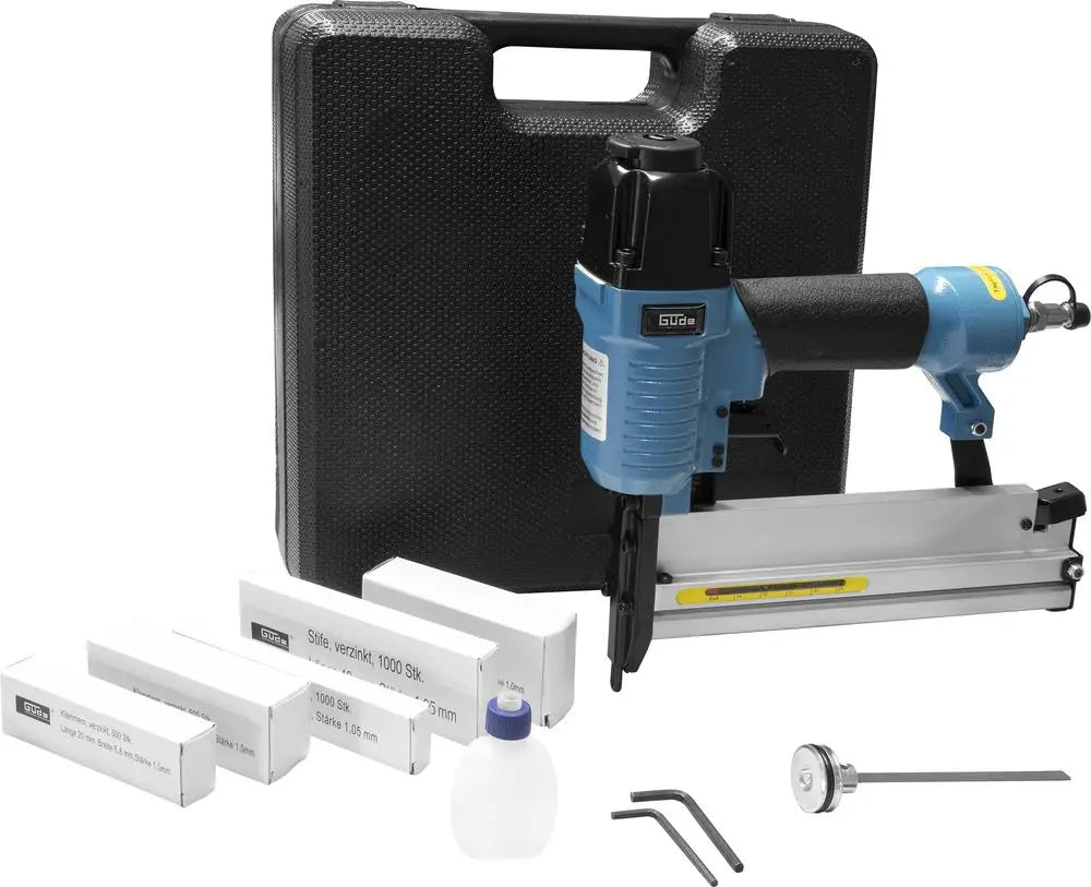 Cucitrice-chiodatrice pneumatica Güde 40220 con valigetta rigida, flacone olio e dotazione di graffette e chiodi inclusi
