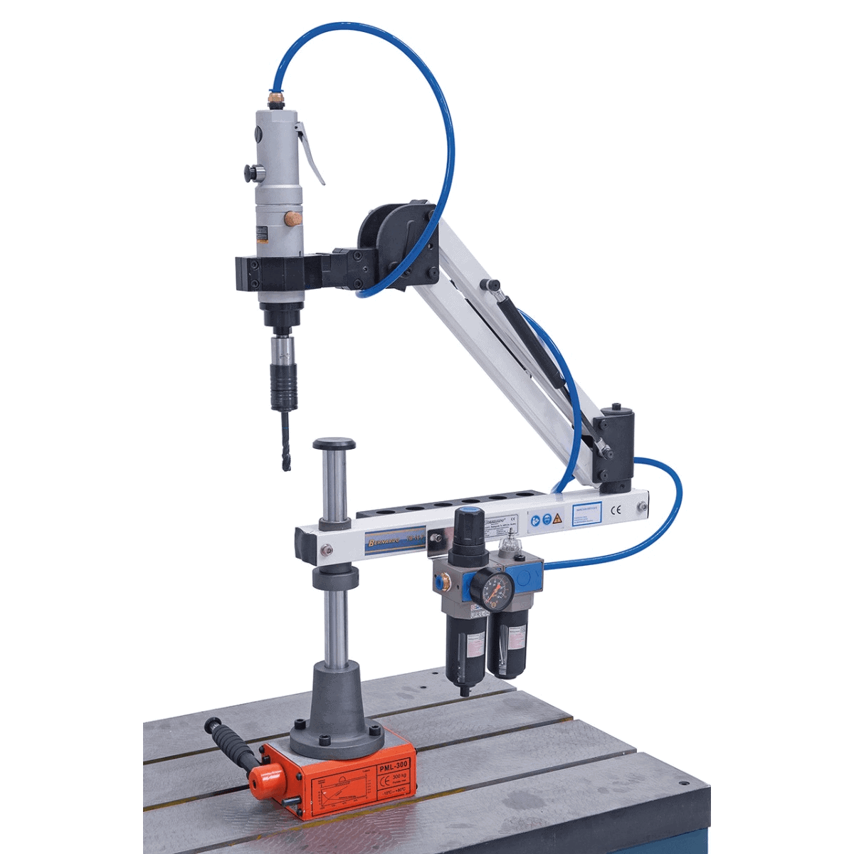 Maschiatrice Bernardo pneumatica TM 16 P / R 1000
