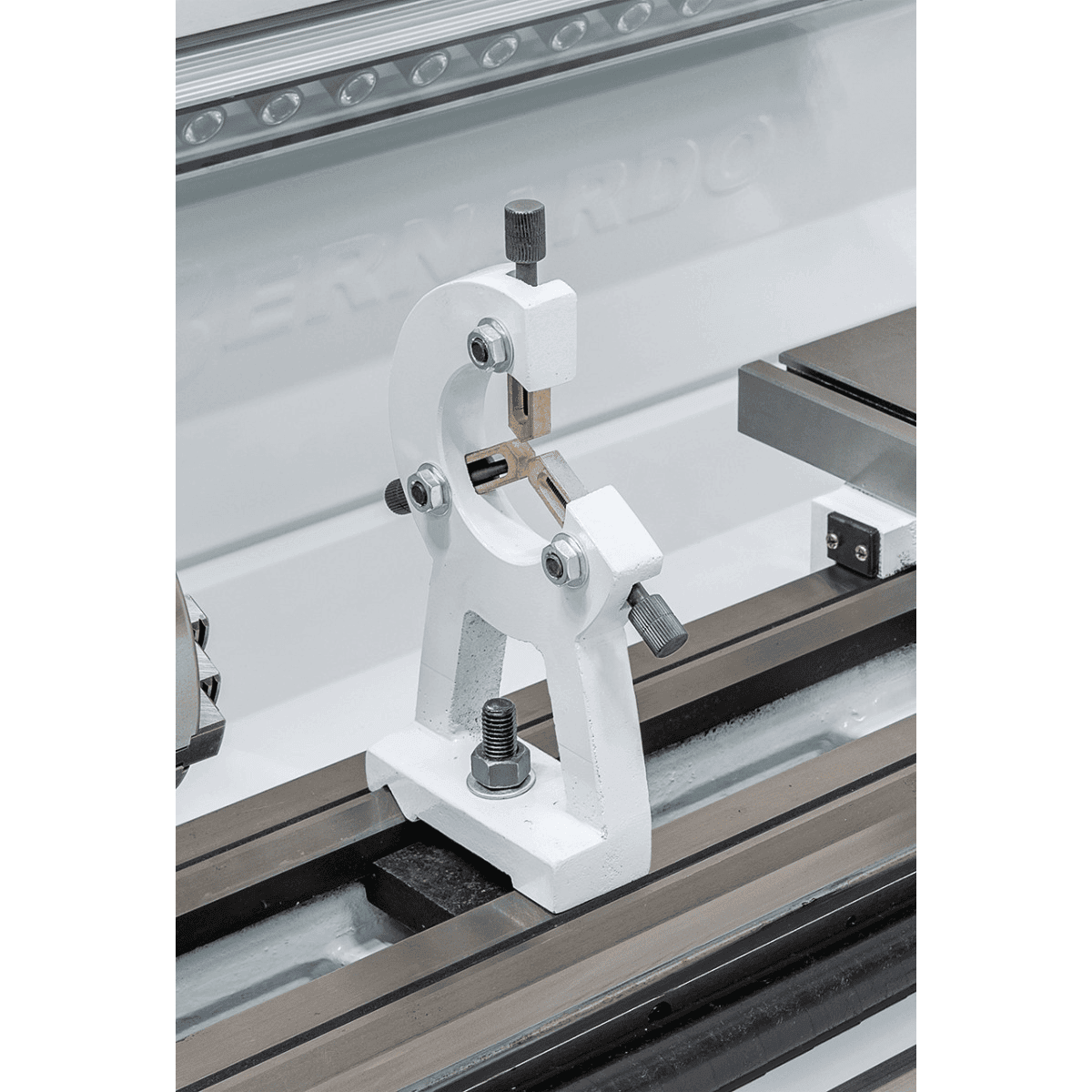 Bernardo Proficenter 650 G / 400 V Fräsdrehmaschine mit 2-Achs-Digitalanzeige