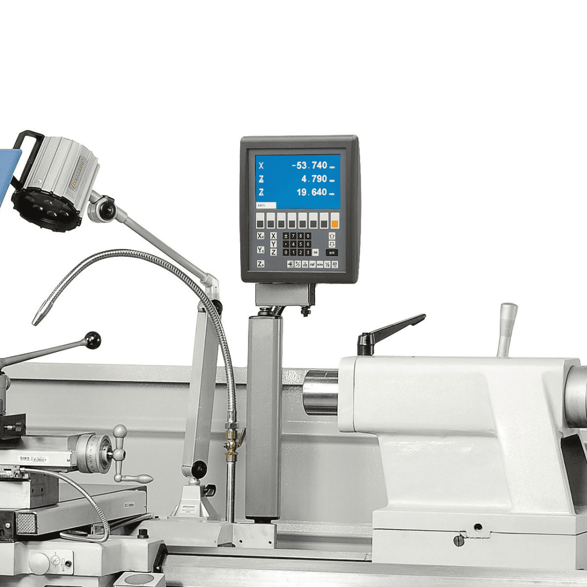 Bernardo TITAN 660 x 1500 Metalldrehmaschine mit 3-Achsen-Digitalanzeige