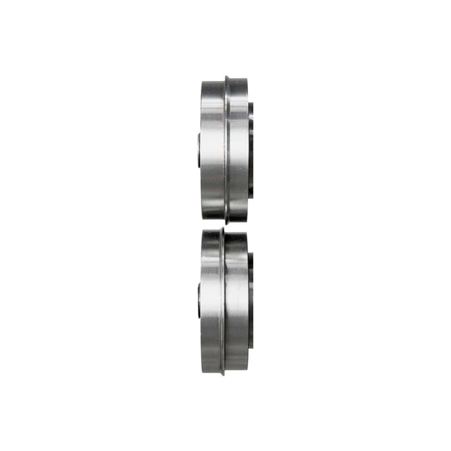 Rulli speciali Typ A8 con profilo flangia 1/2" installati su MSM 300 C per realizzare bordature rialzate e precise su lamiera.