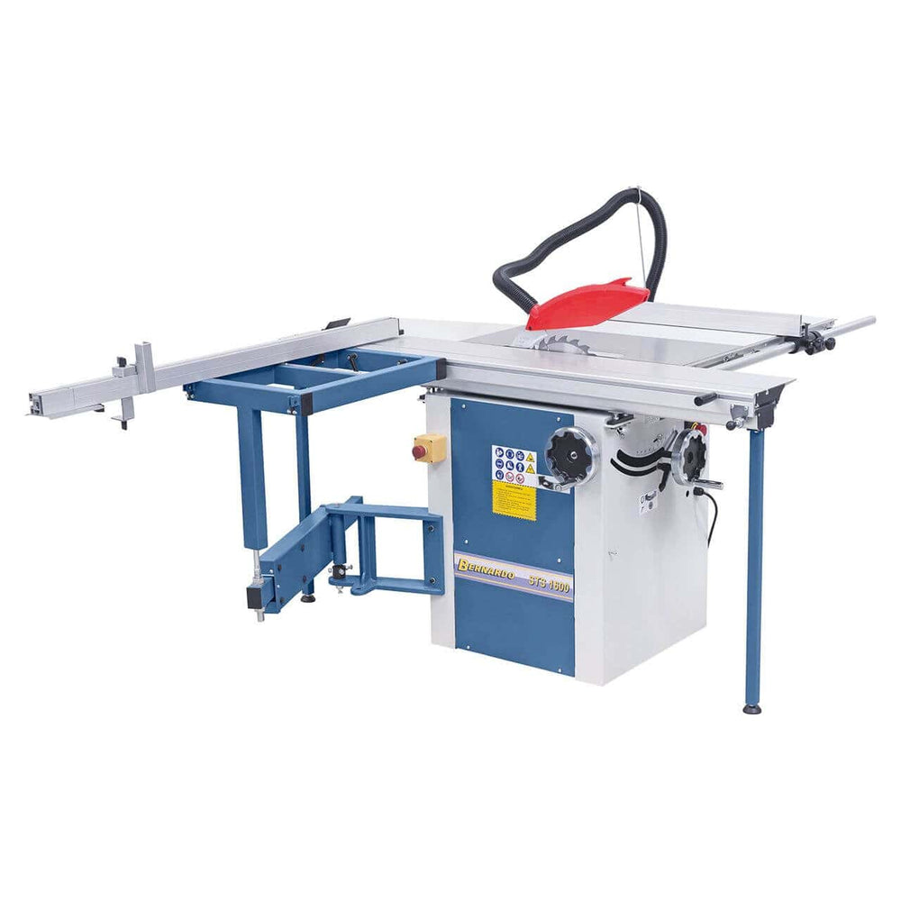 La squadratrice Bernardo STS 1600 monofase con carro scorrevole da 1600 mm, lama Ø 315 mm e motore da 3,0 kW, progettata per falegnamerie e laboratori che necessitano di precisione anche senza alimentazione trifase.