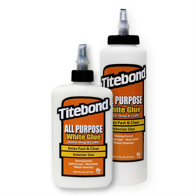 Flacone di Titebond Colla Bianca Universale, adesivo multiuso con presa rapida, asciugatura trasparente e versatilità su legno, carta, tessuti e ceramica.
