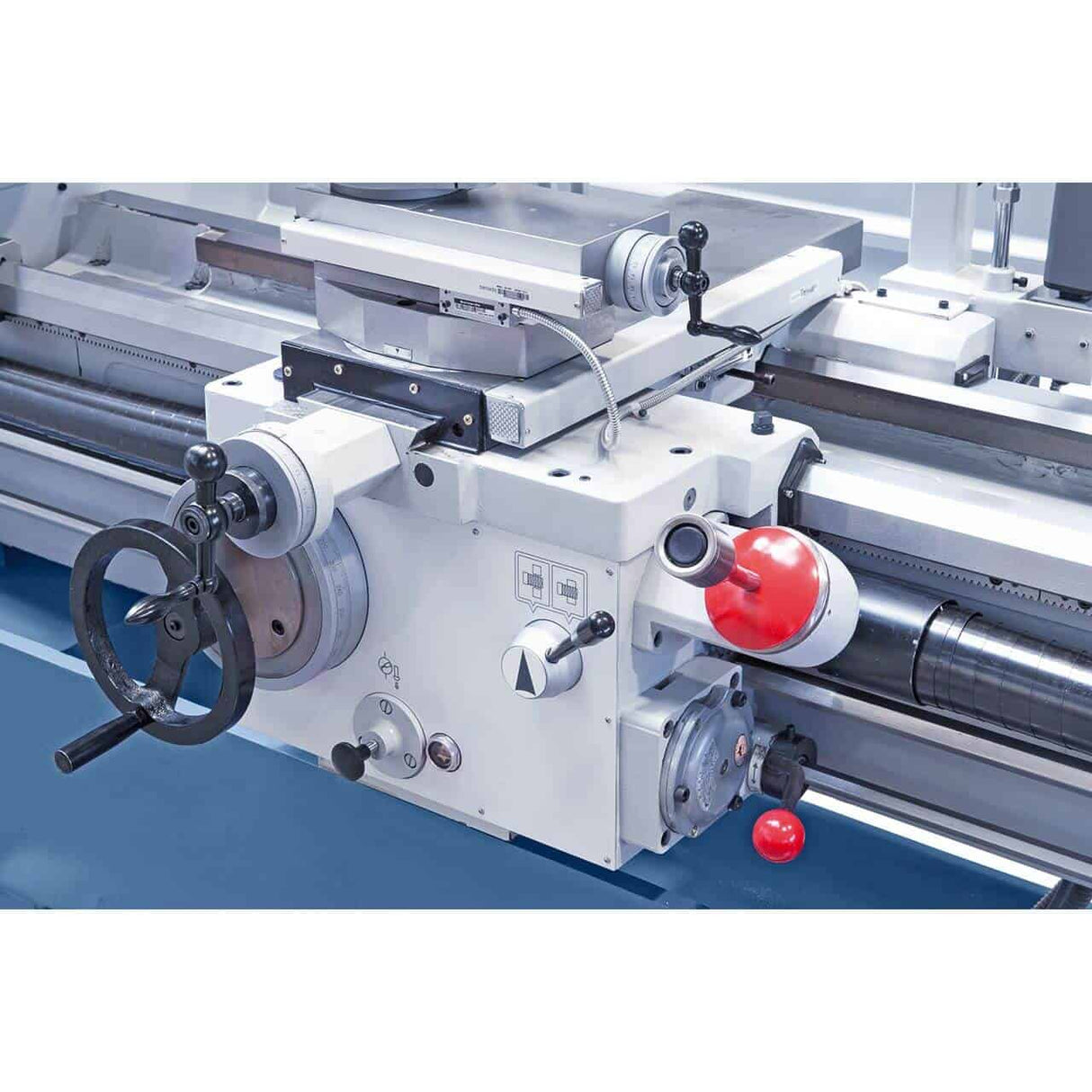 Bernardo TITAN 560 x 3000 Pro Vario Metalldrehmaschine mit 3-Achsen-Digitalanzeige