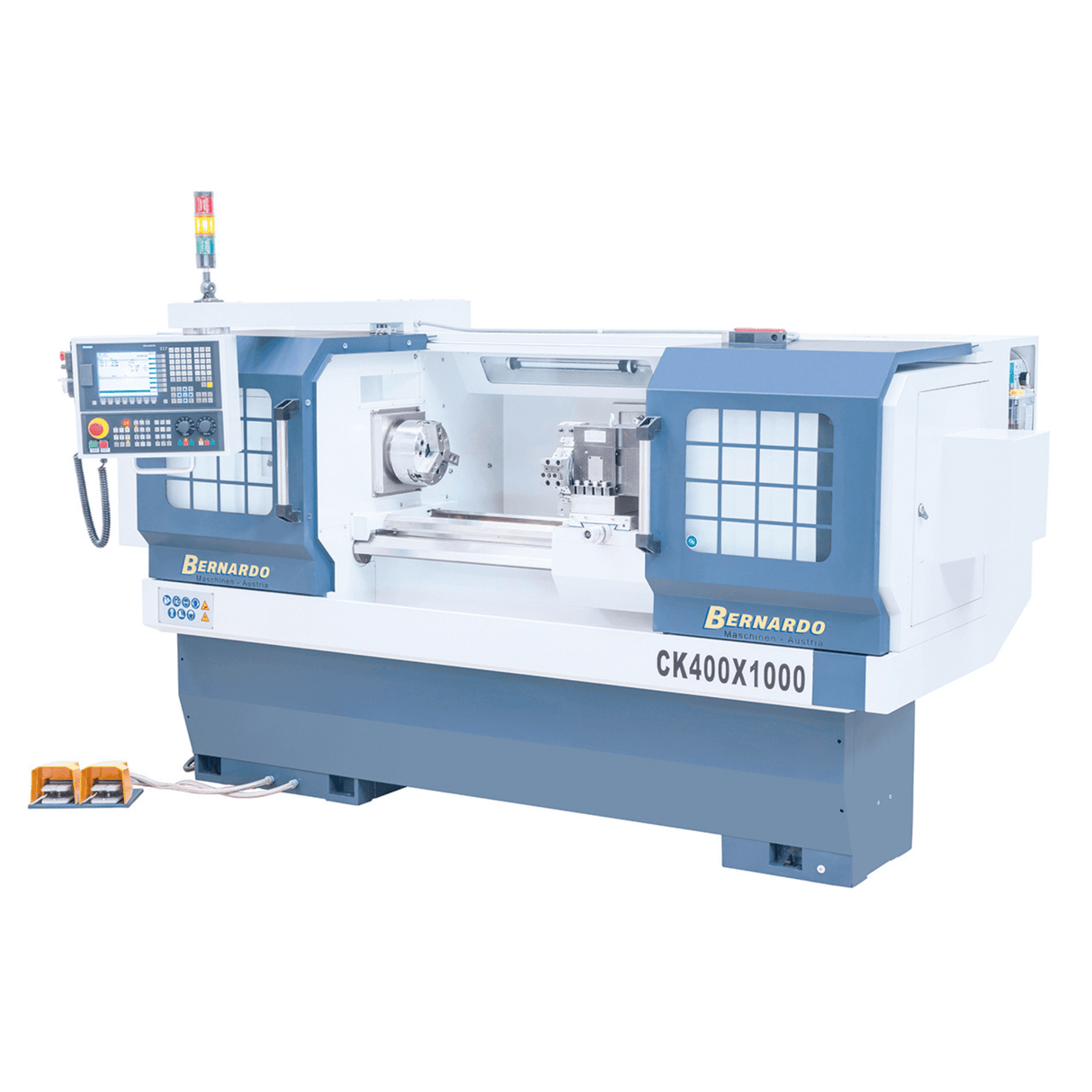 Tornio CNC Bernardo CK 400 x 750 con Siemens 808D, mandrino idraulico Ø 200 mm e torretta automatica 8 stazioni.
